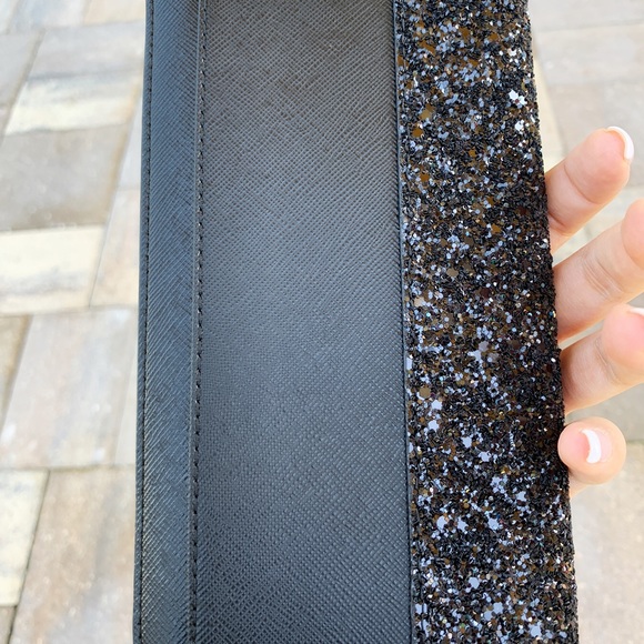 Gaby’sBags👜💕-Kate Spade Zip Around Wallet - Picture 3 of 7